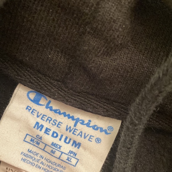 Champion Reverse Weave Hoodie size medium - Picture 5 of 7